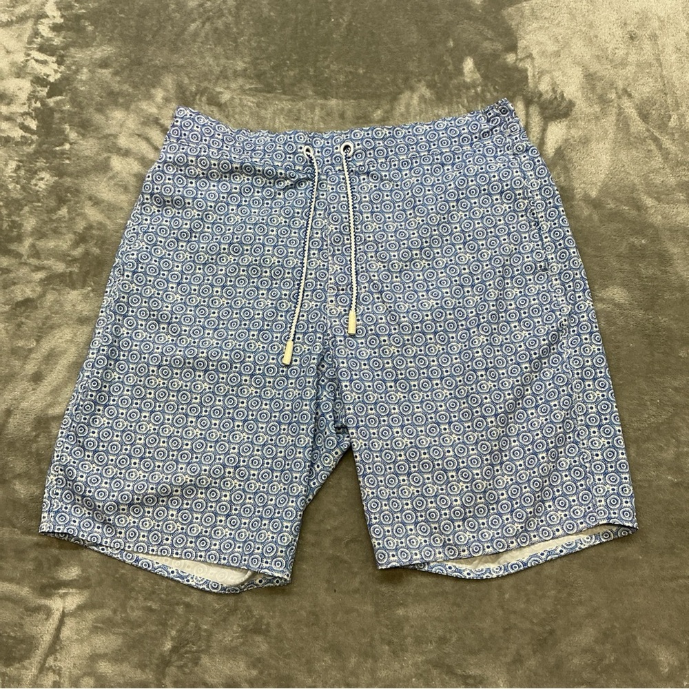 johnnie O Southport Surf Shorts Men’s Medium geometric pattern beach mesh lined